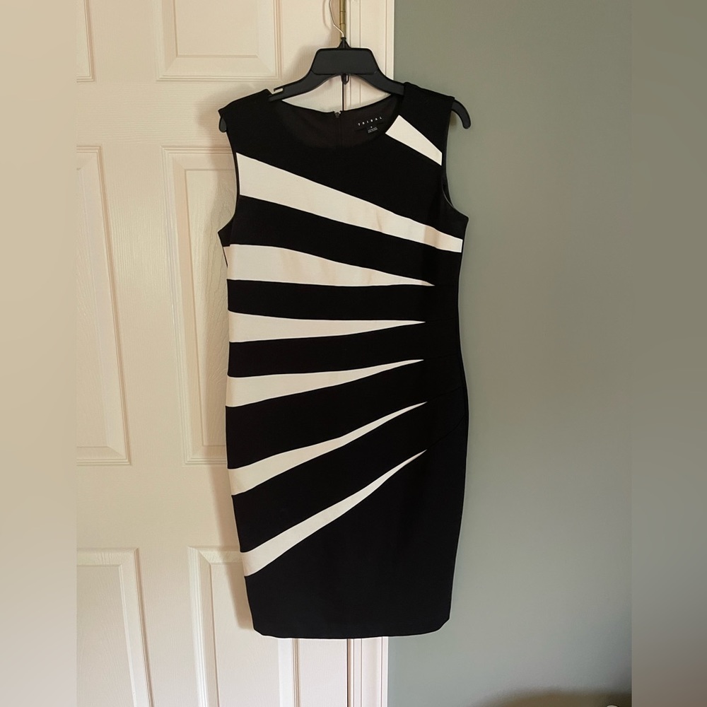 TRIBAL black and white sleeveless shift dress